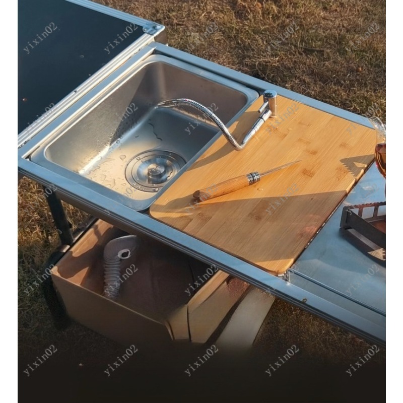 Camping Cooking Vegetables - Modul Wastafel Dapur Portabel untuk Berkemah